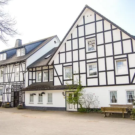 Hof Koehne - Altes - Dachstube Rechts * シュマレンベルク