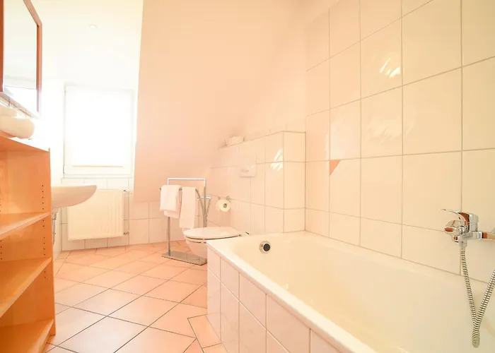 Apartment Hof Koehne - Altes - Dachstube Rechts